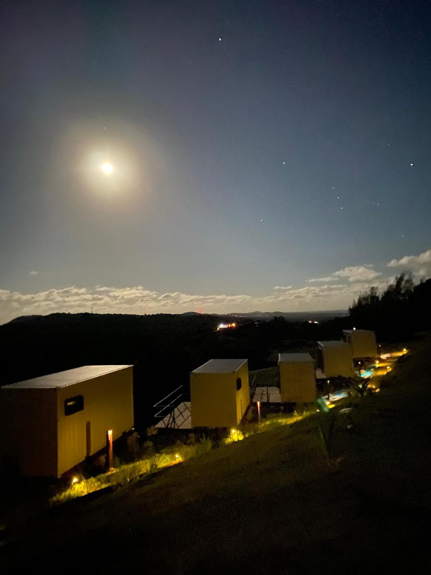 ホテル Lejos Eco Retreat ビエケス エクステリア 写真