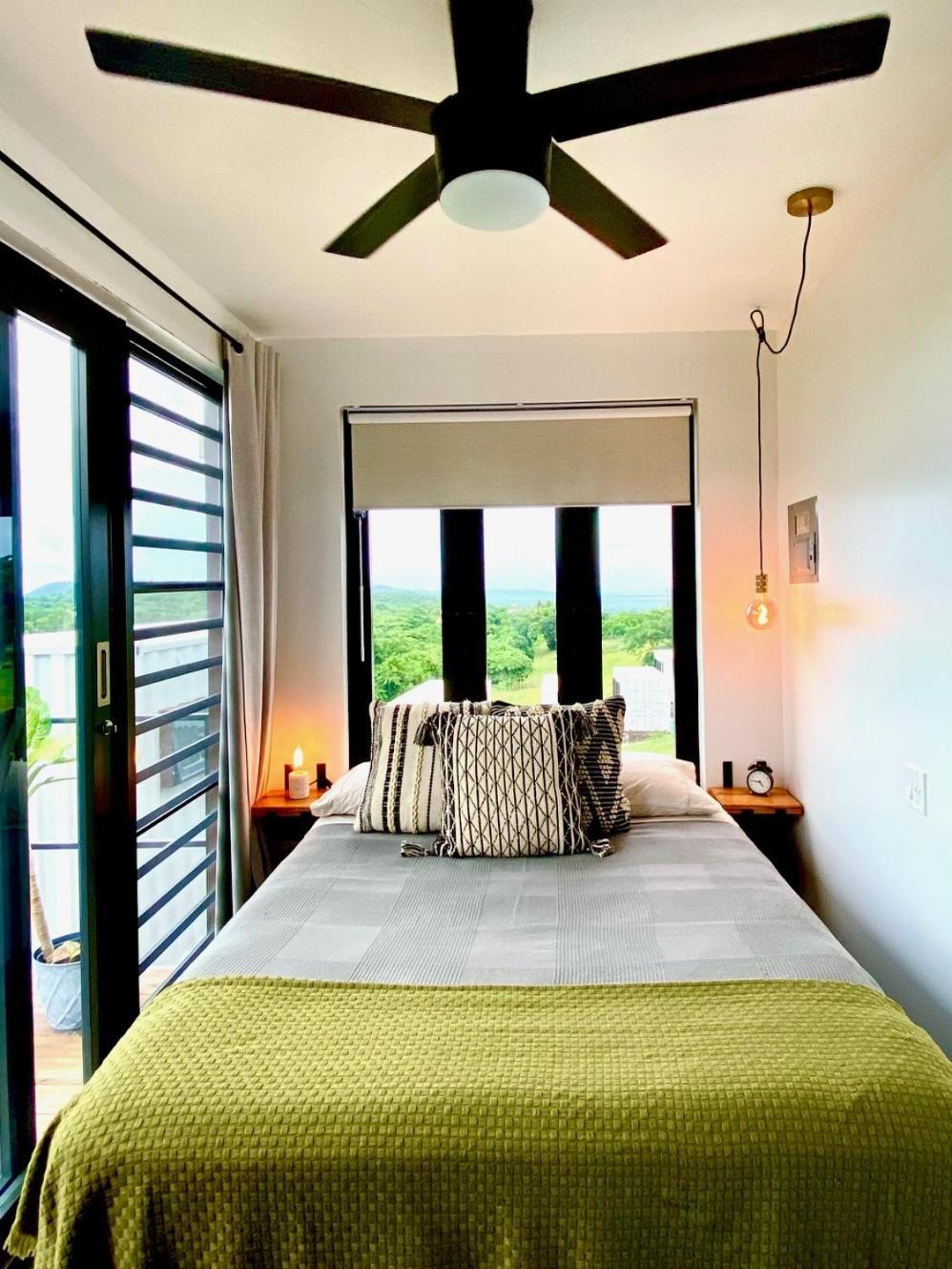 ホテル Lejos Eco Retreat ビエケス エクステリア 写真